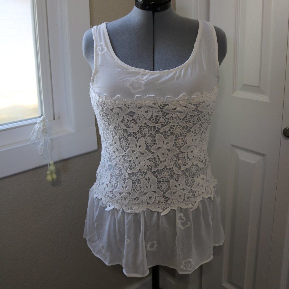 Monoreno Shirt Crochet Knit Tank Top